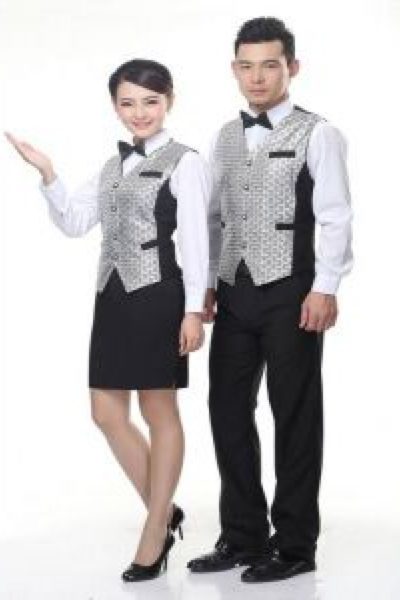 Đồng phục nhà hàng khách sạn – Đồng phục lễ tân ghi lê xám, áo sơ mi trắng 05