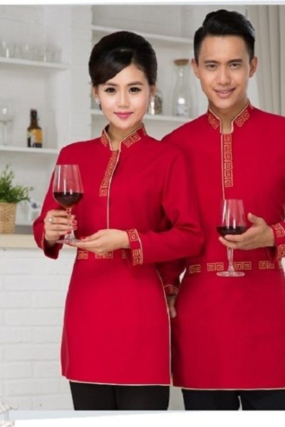 Đồng phục nhà hàng khách sạn – Đồng phục phục vụ quần tây đen, áo cách tân đỏ 11