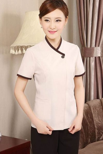 Đồng phục nhà hàng khách sạn – Đồng phục tạp vụ quần đen áo kem phối nâu 26