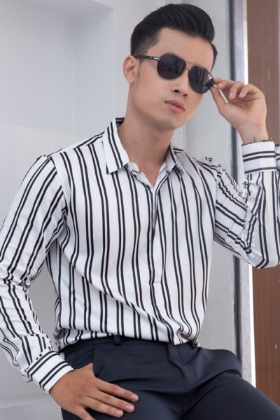 Đồng Phục Công Sở-Áo Sơ Mi Nam Trắng Sọc Đen 64